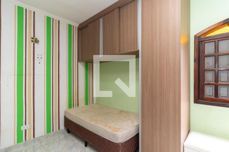 Casa à venda com 200m², 3 quartos e 7 vagas Casa à venda com 200m², 3 quartos e 7 vagasQuarto 2