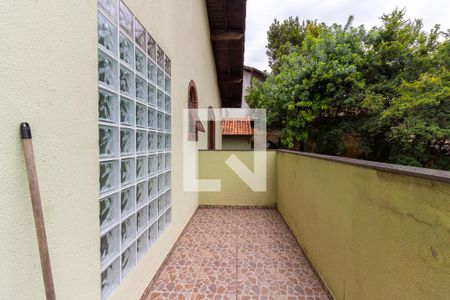 Casa à venda com 200m², 3 quartos e 7 vagas Casa à venda com 200m², 3 quartos e 7 vagasVaranda do Quarto 3