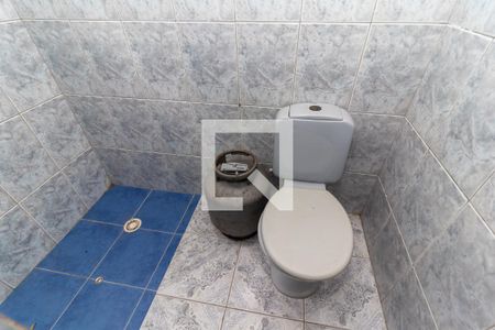 Casa à venda com 200m², 3 quartos e 7 vagas Casa à venda com 200m², 3 quartos e 7 vagasBanheiro de Serviço