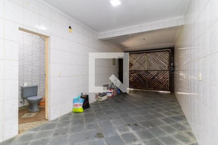 Casa à venda com 200m², 3 quartos e 7 vagas Casa à venda com 200m², 3 quartos e 7 vagasGaragem