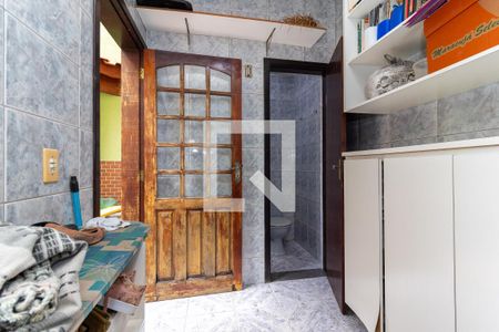 Casa à venda com 200m², 3 quartos e 7 vagas Casa à venda com 200m², 3 quartos e 7 vagasÁrea de Serviço