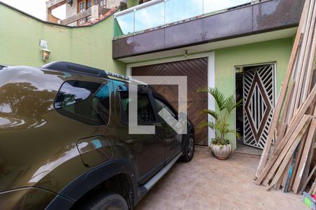 Casa à venda com 200m², 3 quartos e 7 vagas Casa à venda com 200m², 3 quartos e 7 vagasGaragem