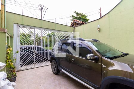 Casa à venda com 200m², 3 quartos e 7 vagas Casa à venda com 200m², 3 quartos e 7 vagasGaragem