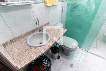 Casa à venda com 200m², 3 quartos e 7 vagas Casa à venda com 200m², 3 quartos e 7 vagasBanheiro 2