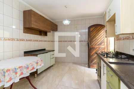 Casa à venda com 200m², 3 quartos e 7 vagas Casa à venda com 200m², 3 quartos e 7 vagasCozinha