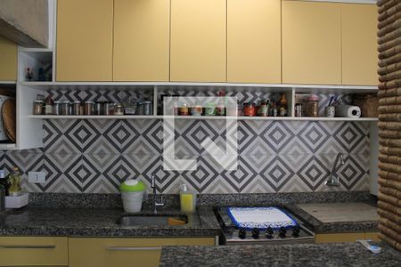 Apartamento à venda com 130m², 2 quartos e 2 vagasCozinha