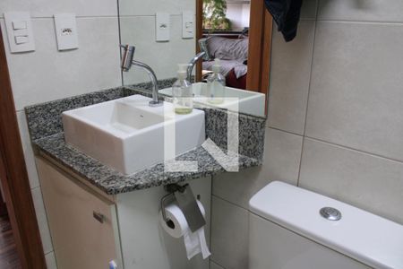 Apartamento à venda com 130m², 2 quartos e 2 vagasBanheiro