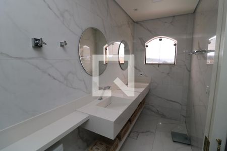 Casa para alugar com 172m², 3 quartos e 3 vagasBanheiro da Suíte