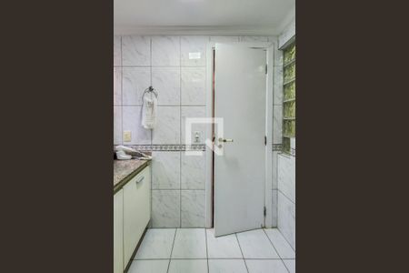 Apartamento à venda com 147m², 3 quartos e 3 vagasBanheiro da Suíte 1