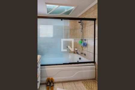 Apartamento à venda com 147m², 3 quartos e 3 vagasBanheiro da Suíte 2