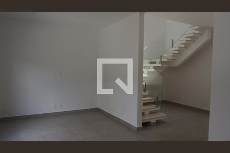 Sala de casa à venda com 3 quartos, 123m² em Jardim das Tulipas, Jundiaí