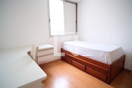 Apartamento à venda com 79m², 2 quartos e 1 vagaQuarto 2