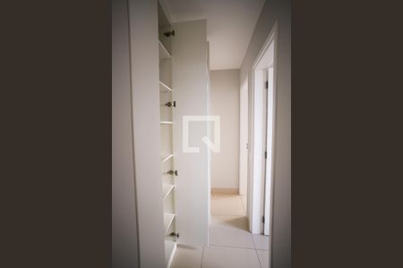 Apartamento para alugar com 70m², 3 quartos e 2 vagasArmário corredor