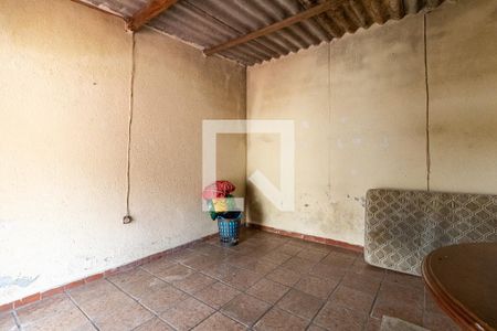 Casa à venda com 167m², 4 quartos e 4 vagasQuarto e Cozinha da Edícula 