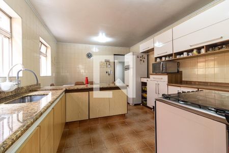 Casa à venda com 167m², 4 quartos e 4 vagasCozinha