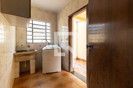 Casa à venda com 167m², 4 quartos e 4 vagasLavanderia 