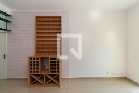 Sala de apartamento para alugar com 3 quartos, 67m² em Jardim Independência, São Paulo