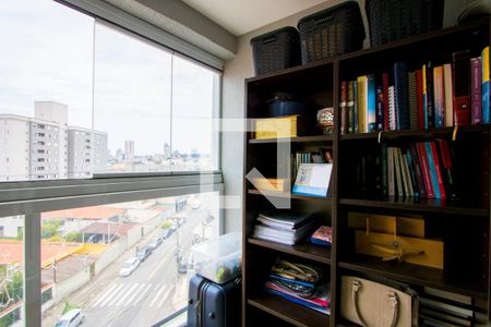 Varanda da sala de apartamento à venda com 2 quartos, 50m² em Vila Scarpelli, Santo André