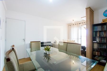 Sala de apartamento à venda com 2 quartos, 50m² em Vila Scarpelli, Santo André