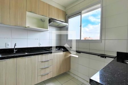 Apartamento para alugar com 38m², 2 quartos e 1 vaga Apartamento para alugar com 38m², 2 quartos e 1 vagaCozinha e Área de Serviço