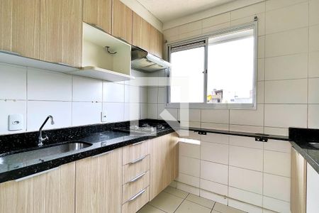 Apartamento para alugar com 38m², 2 quartos e 1 vaga Apartamento para alugar com 38m², 2 quartos e 1 vagaCozinha e Área de Serviço