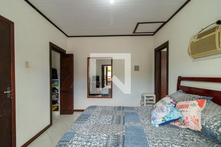 Quarto 1 de casa para alugar com 3 quartos, 326m² em Campo Novo, Porto Alegre
