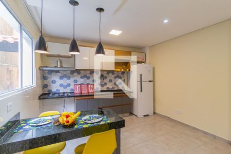 Cozinha de casa para alugar com 1 quarto, 45m² em Umuarama, Osasco