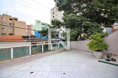 Casa para alugar com 248m², 3 quartos e 3 vagasSuíte 1 Varanda