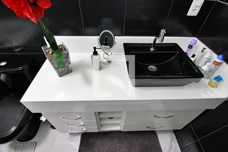 Casa para alugar com 248m², 3 quartos e 3 vagasSuíte 1 Banheiro