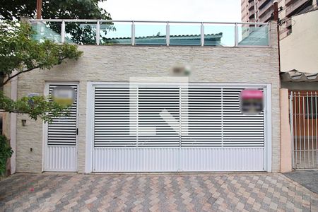 Casa para alugar com 248m², 3 quartos e 3 vagasFachada