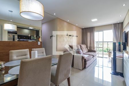 Sala  de apartamento para alugar com 2 quartos, 68m² em Jardim Tupanci, Barueri