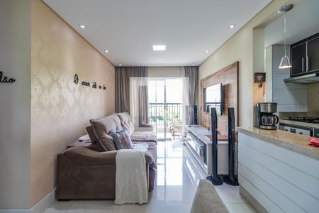 Sala  de apartamento à venda com 2 quartos, 68m² em Jardim Tupanci, Barueri