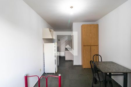 Studio para alugar com 30m², 1 quarto e 1 vaga Studio para alugar com 30m², 1 quarto e 1 vagaKitnet