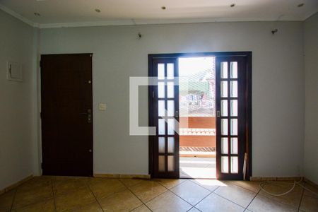 Sala - vista  de casa à venda com 3 quartos, 200m² em Montanhão, São Bernardo do Campo