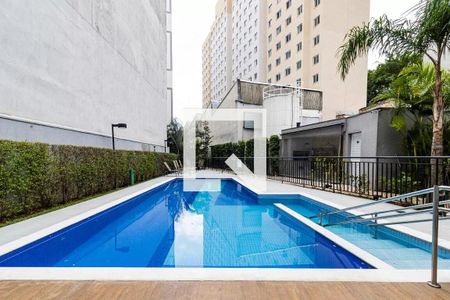 Apartamento à venda com 29m², 1 quarto e sem vaga Apartamento à venda com 29m², 1 quarto e sem vagaÁrea comum - Piscina