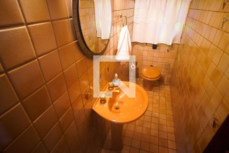 Casa à venda com 398m², 4 quartos e 5 vagas Casa à venda com 398m², 4 quartos e 5 vagasLavabo