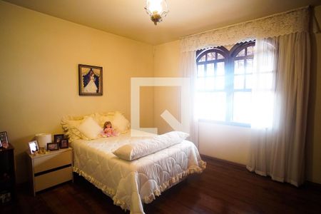 Casa à venda com 398m², 4 quartos e 5 vagas Casa à venda com 398m², 4 quartos e 5 vagasQuarto 3