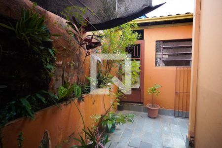 Casa à venda com 398m², 4 quartos e 5 vagas Casa à venda com 398m², 4 quartos e 5 vagasCorredor