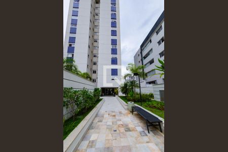 Apartamento à venda com 82m², 2 quartos e 2 vagas Apartamento à venda com 82m², 2 quartos e 2 vagasFachada