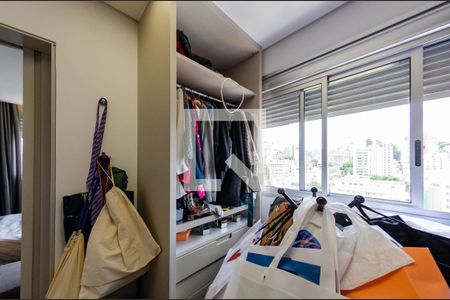 Apartamento à venda com 82m², 2 quartos e 2 vagas Apartamento à venda com 82m², 2 quartos e 2 vagasCloset