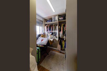 Apartamento à venda com 82m², 2 quartos e 2 vagas Apartamento à venda com 82m², 2 quartos e 2 vagasCloset