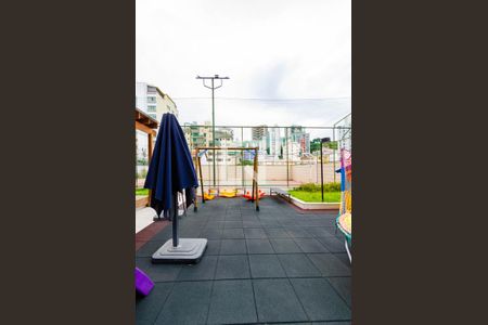 Apartamento à venda com 82m², 2 quartos e 2 vagas Apartamento à venda com 82m², 2 quartos e 2 vagasPlayground