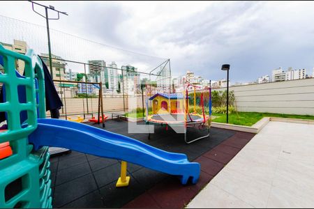 Apartamento à venda com 82m², 2 quartos e 2 vagas Apartamento à venda com 82m², 2 quartos e 2 vagasPlayground