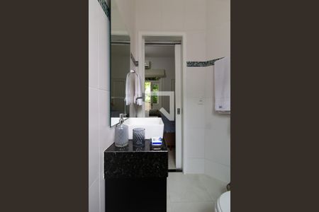 Detalhe do banheiro da suíte  de apartamento para alugar com 1 quarto, 40m² em Leblon, Rio de Janeiro