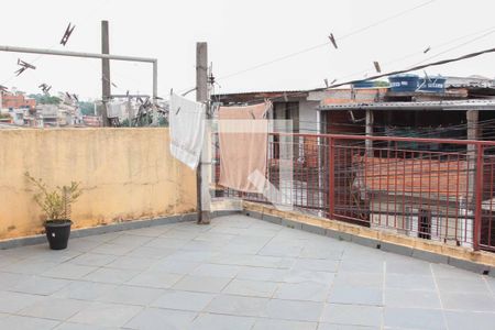 Casa à venda com 155m², 3 quartos e 1 vaga Casa à venda com 155m², 3 quartos e 1 vagaVaranda