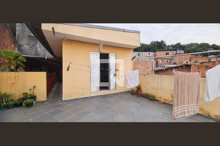 Casa à venda com 155m², 3 quartos e 1 vaga Casa à venda com 155m², 3 quartos e 1 vagaVaranda