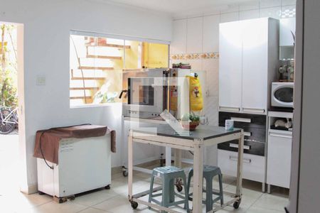 Casa à venda com 155m², 3 quartos e 1 vaga Casa à venda com 155m², 3 quartos e 1 vagaCozinha