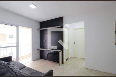 Sala de apartamento para alugar com 2 quartos, 60m² em Jardim Rio das Pedras, Cotia