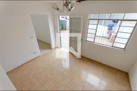 Sala de casa à venda com 2 quartos, 131m² em Vila Cruz das Almas, São Paulo