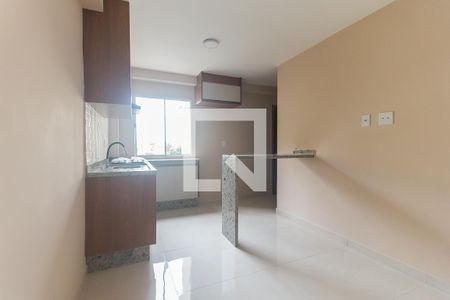 Sala/Cozinha de apartamento para alugar com 2 quartos, 54m² em Vila Perracini, Poá